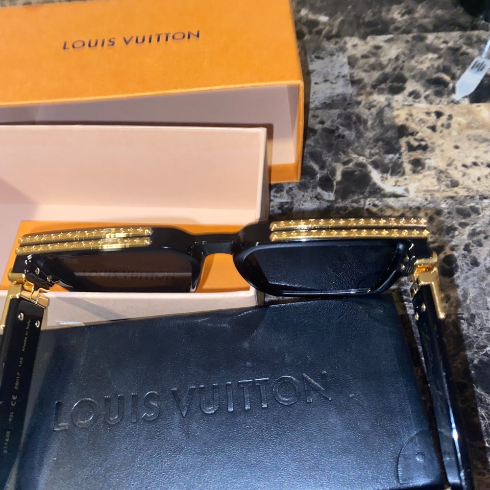 Louis Vuitton 100% AUTHENTIC 1.1 Millionaire Sunglasses